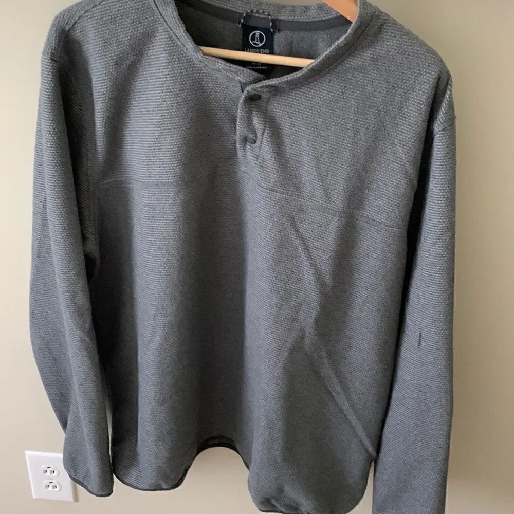 Lands End pullover 